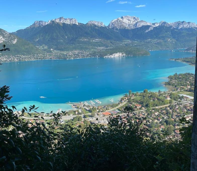 Appartement Au Calme Avec Vue Sur Les Montagnes. Sévrier Buitenkant foto
