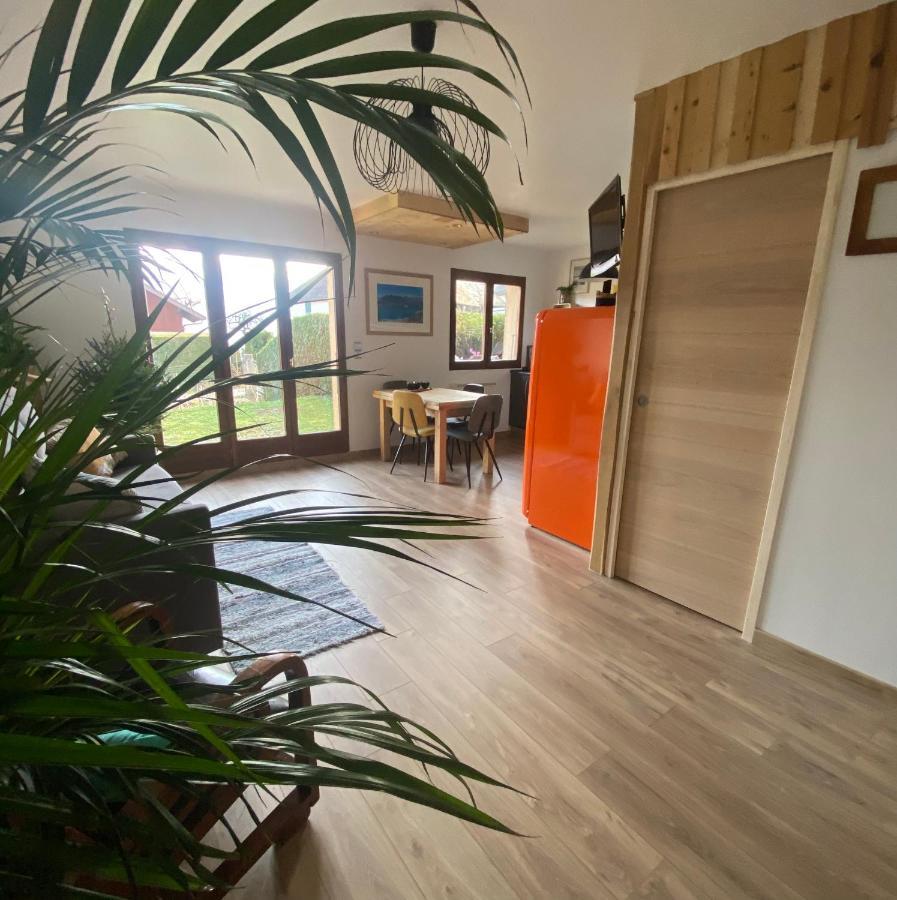 Appartement Au Calme Avec Vue Sur Les Montagnes. Sévrier Buitenkant foto
