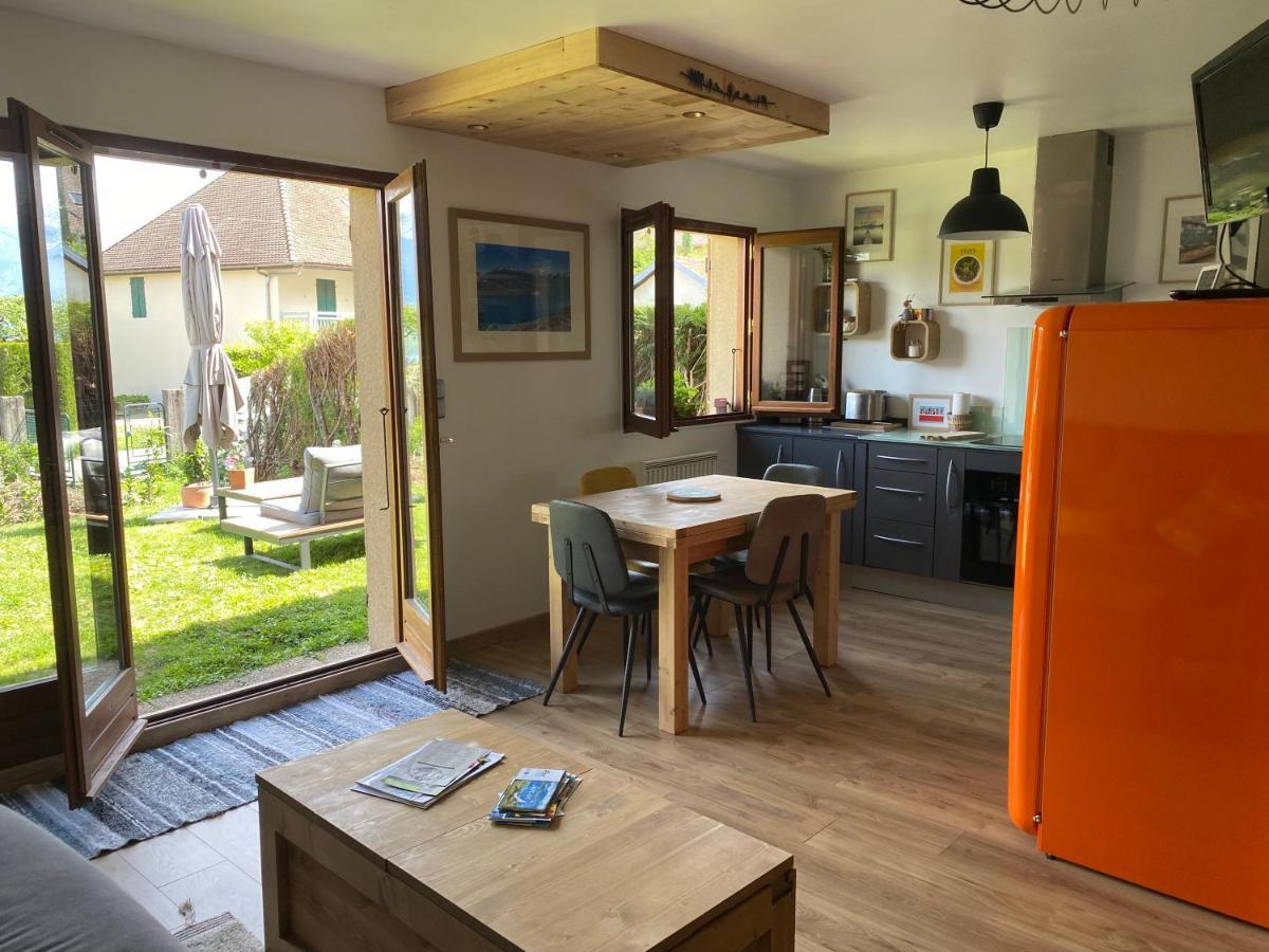 Appartement Au Calme Avec Vue Sur Les Montagnes. Sévrier Buitenkant foto