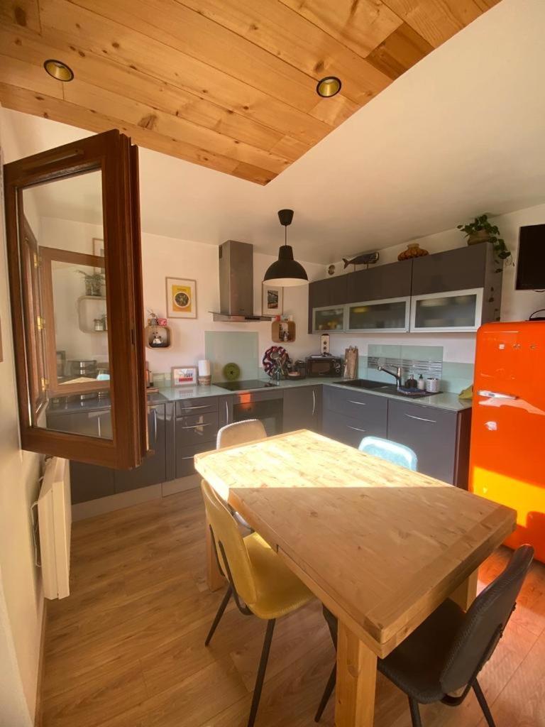 Appartement Au Calme Avec Vue Sur Les Montagnes. Sévrier Buitenkant foto